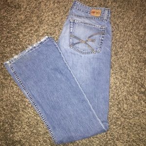 Buckle jeans